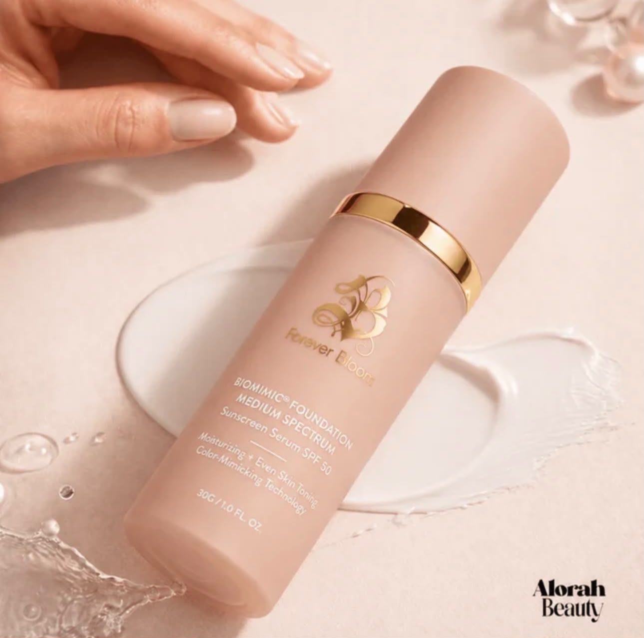 Forever Bloom - Base 4 en 1 con Antiedad y SPF 50